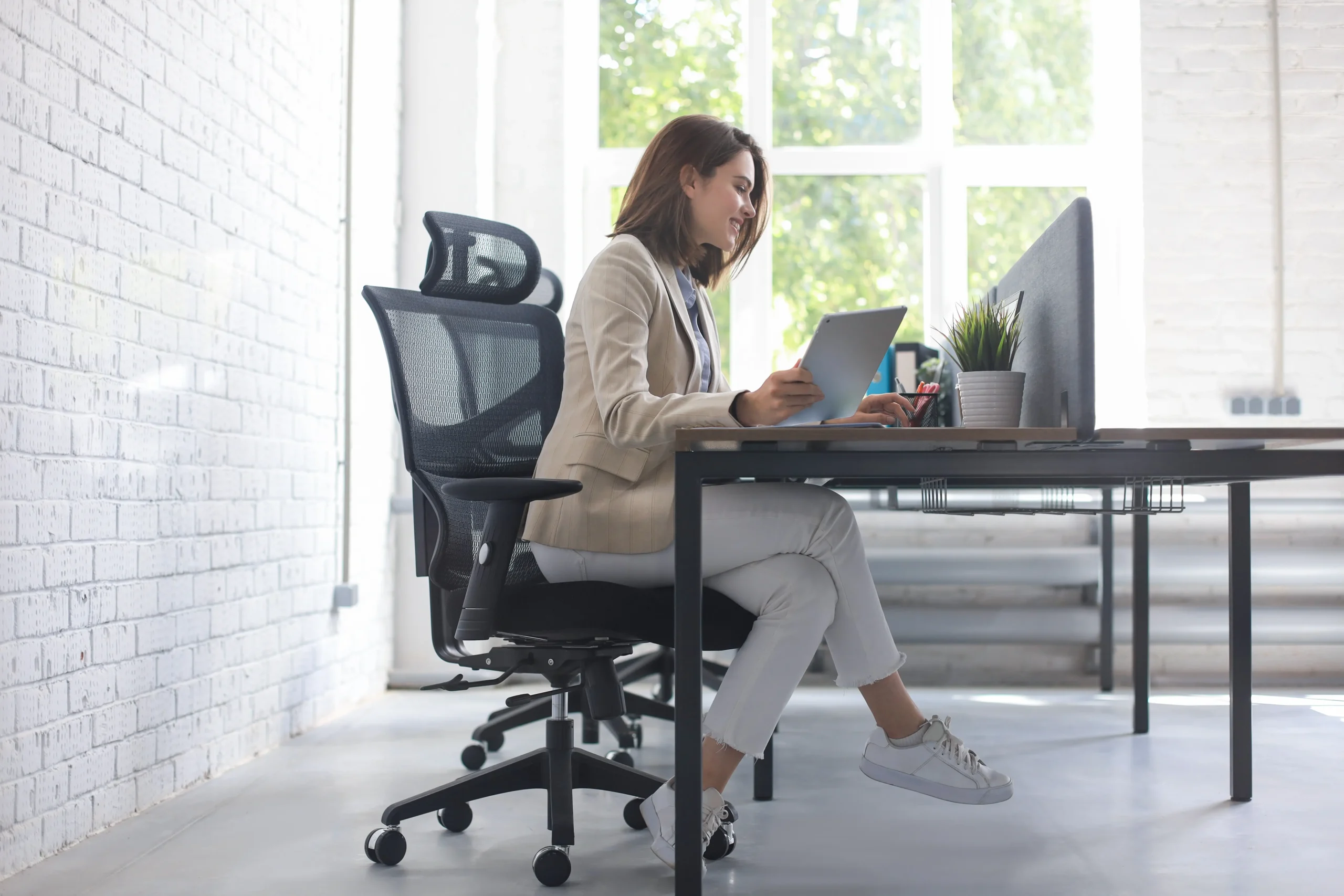 Silla ergonómica en uso